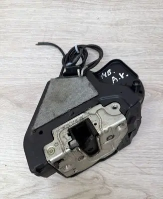 Mercedes-Benz E W211 Rear door lock 211730053500 0008165940 004141111269