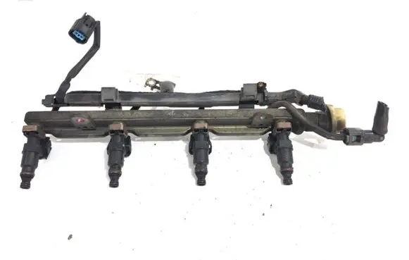 Honda CR-V Fuel main line pipe