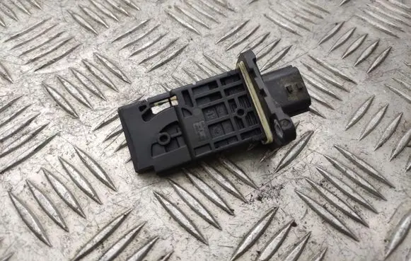 Nissan X-Trail T32 Mass air flow meter 226807131R7