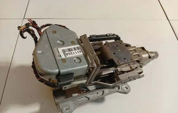 Audi A6 S6 C6 4F Steering wheel axle 4F0905852B