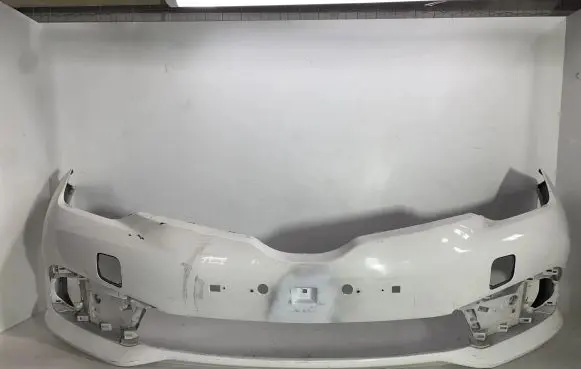 Toyota Auris E180 Front bumper