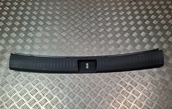 KIA Sorento Trunk/boot sill cover protection 85770C5000