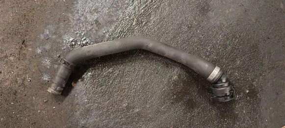Audi A6 S6 C7 4G Engine coolant pipe/hose 4G0122449