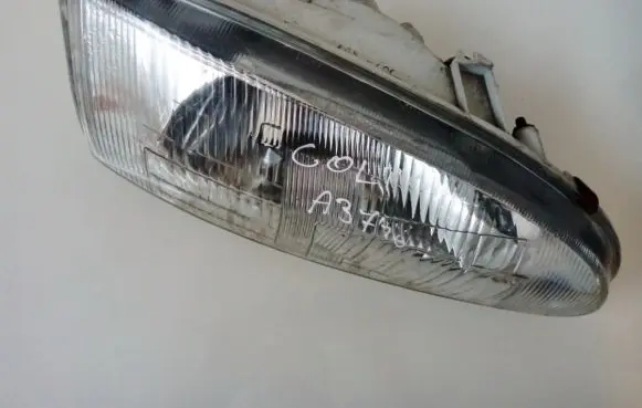 Mitsubishi Colt Headlight/headlamp