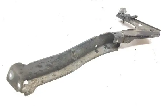 Audi A5 Sportback 8TA Fender mounting bracket 8T0821136G