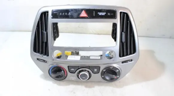 Hyundai i20 (PB PBT) Interior fan control switch 
