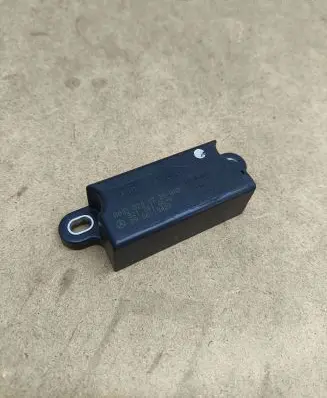 Mercedes-Benz E W211 Airbag deployment crash/impact sensor A0038200726 221761624 0610422