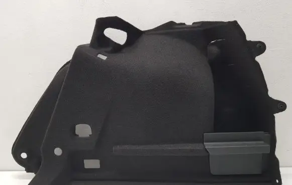 Volkswagen Golf VII Trunk/boot lower side trim panel 5G6867428F 5G6867462A