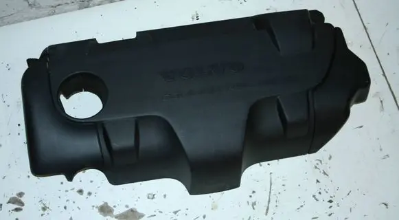 Volvo XC70 Engine cover (trim)
