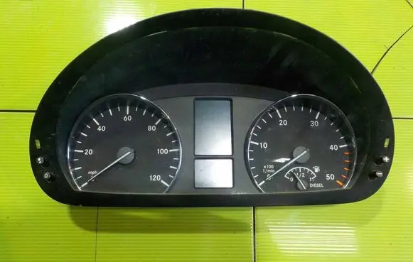 Mercedes-Benz Sprinter W906 Speedometer (instrument cluster) A9069002800 9AB11