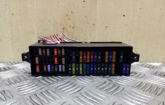 Seat Toledo IV (NH) Fuse module 5J0937615C
