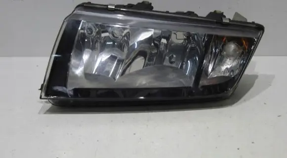 Skoda Fabia Mk1 (6Y) Headlight/headlamp
