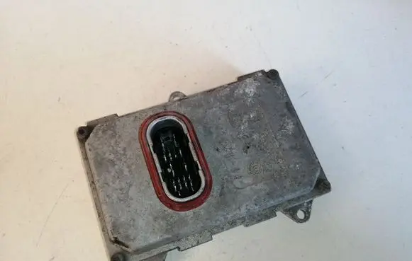 Mercedes-Benz CLS C219 Headlight ballast module Xenon A0028206026