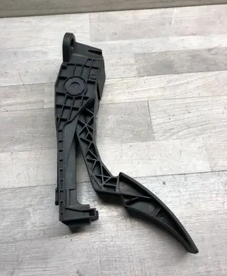 Mercedes-Benz R W251 Accelerator throttle pedal A1643000004 ZGS008 240806