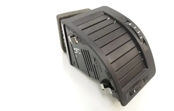 Skoda Octavia Mk2 (1Z) Dashboard side air vent grill/cover trim 1Z0819701