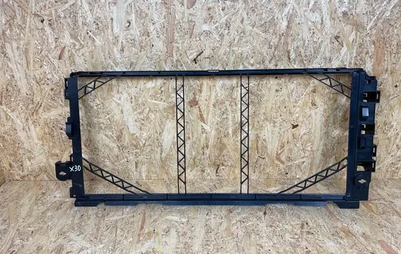 Volvo XC40 Radiator mount bracket 31474707 31356793