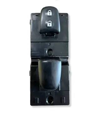 Nissan Qashqai Quarter vent window switch PRZELSZYBJ11