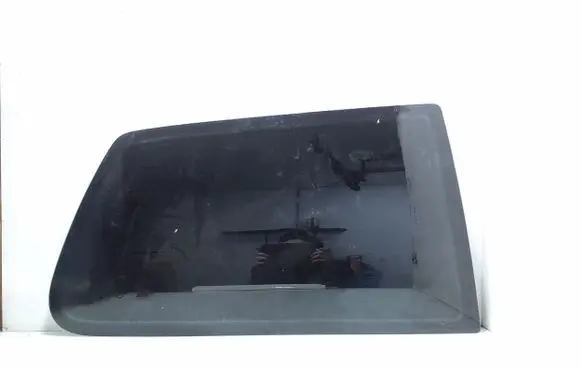 Volkswagen Golf IV Rear side window AS2