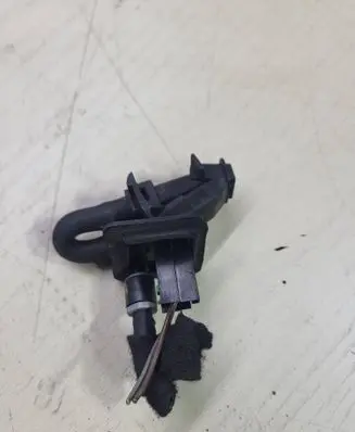 Mercedes-Benz E W211 Rear window washer spray nozzle A2118600747