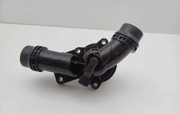 BMW 5 E39 Thermostat housing 
