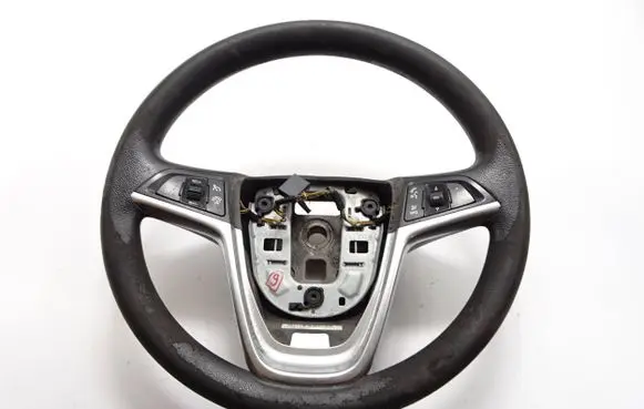 Opel Zafira C Steering wheel 307176699P10 0060021821 13351039