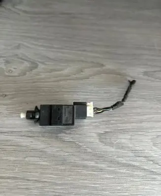Mercedes-Benz Vito Viano W639 Brake pedal sensor switch A0015459609