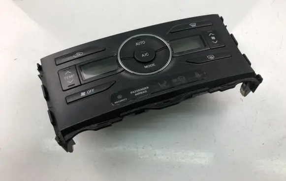 Toyota Auris 150 Climate control unit 5590002321
