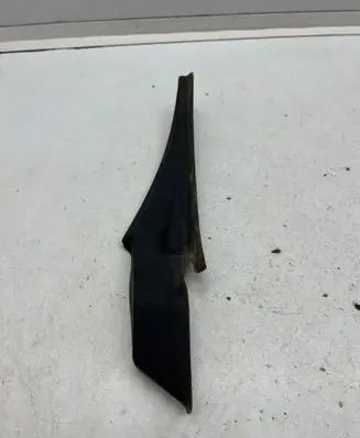 MG ZS Wiper trim P11414390