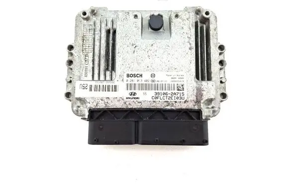 Hyundai i30 Engine control unit/module 391062A715 0281013402