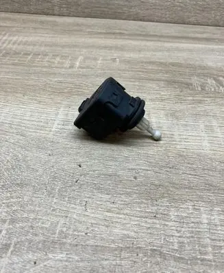 Volkswagen Bora Headlight level adjustment motor 1J0941295
