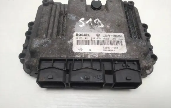 Renault Master II Engine control unit/module 8200442263 8200311550 0281011940