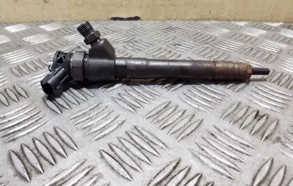 Renault Trafic III (X82) Fuel injector HMLGT2183R 0445110569