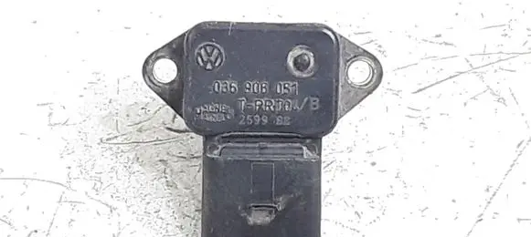 Skoda Fabia Mk1 (6Y) Air pressure sensor 036906051
