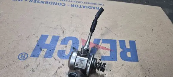Hyundai i30 Mechanical fuel pump 353202B100 0261520082