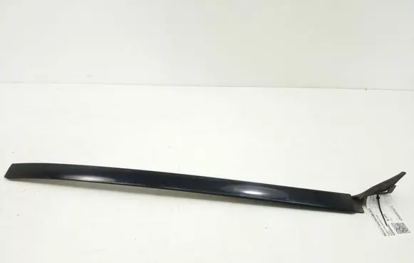 Mercedes-Benz GLK (X204) Windshield trim A2046904462