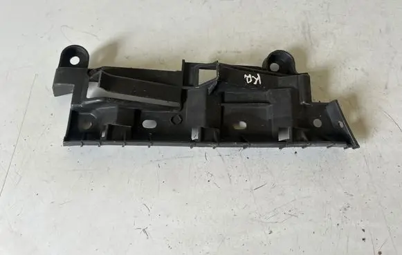 Volkswagen Caddy Bumper support mounting bracket corner 2K0807393