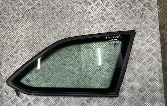 Skoda Octavia Mk3 (5E) Rear side window
