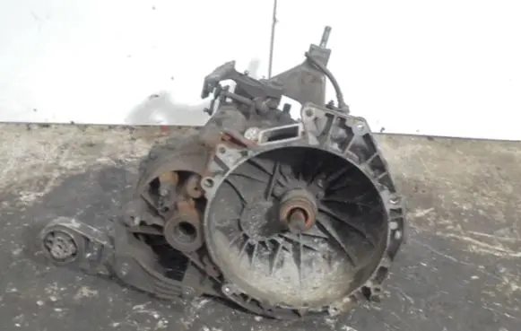 Ford Mondeo Mk III Manual 4 speed gearbox 1S7R7002FE