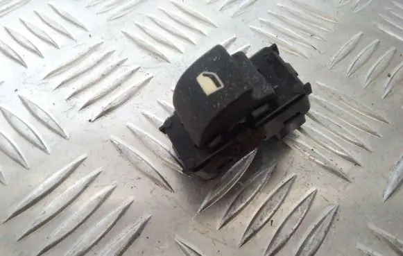 Citroen C4 I Electric window control switch 9651465677