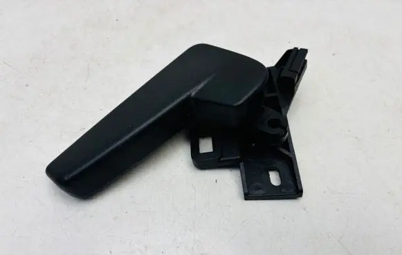 Skoda Superb B8 (3V) Engine bonnet (hood) release handle 6R1823633 6R1823533