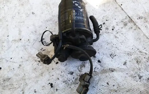 Toyota Avensis T250 Fuel filter m374