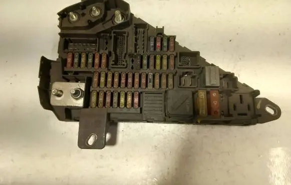 BMW 5 E60 E61 Fuse box set 6906588