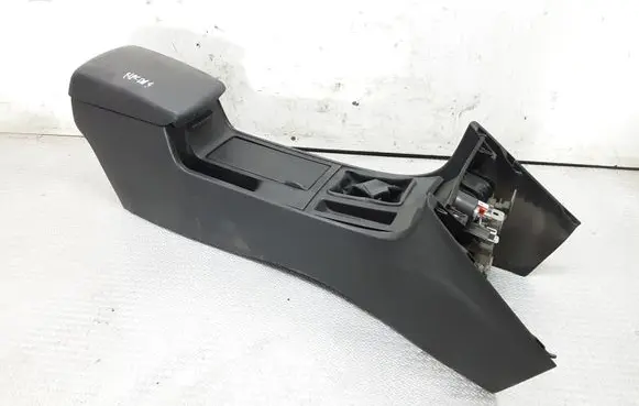 Mazda 3 I Center console BP4K64428