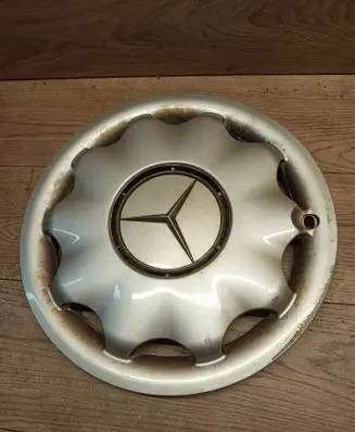 Mercedes-Benz A W168 R15 wheel hub/cap/trim A1684010424 A1684000422