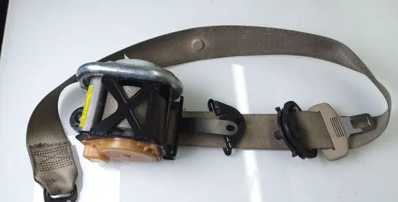 Opel Insignia A Front seatbelt 3063932AA