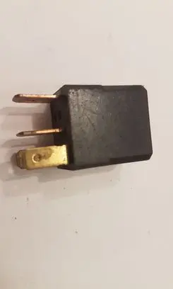 Mitsubishi Pajero Other relay MR588567 ACM33221M07