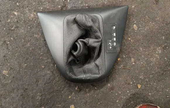 BMW X5 E53 Gear shifter surround trim plastic 8245924