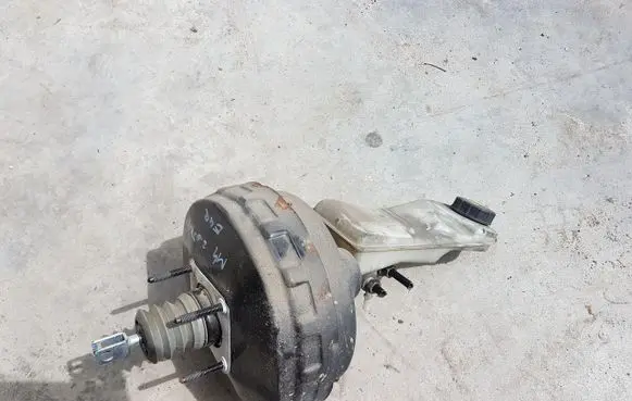 Ford Mondeo MK IV Brake booster