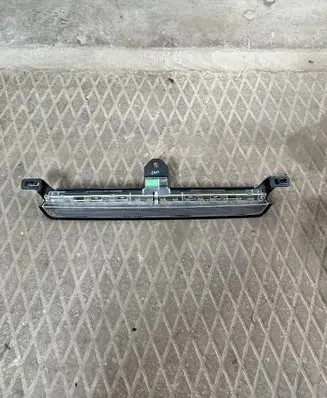 Volvo V70 Third/center stoplight 8658948