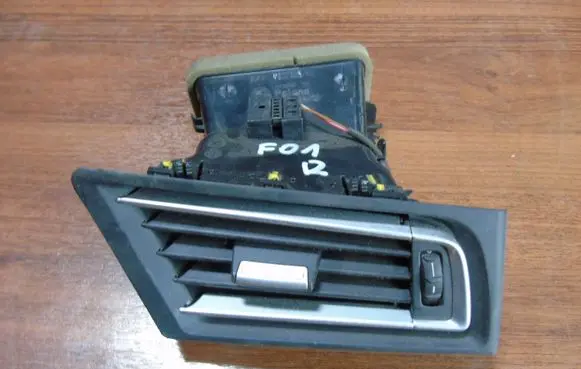 BMW 7 F01 F02 F03 F04 Dashboard 9112150